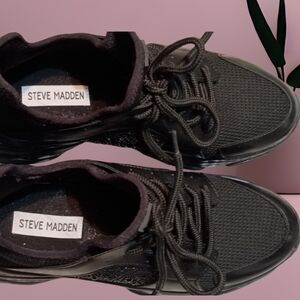 Steve Madden Women's Black Athletic Sneakers, With Rhinestones..